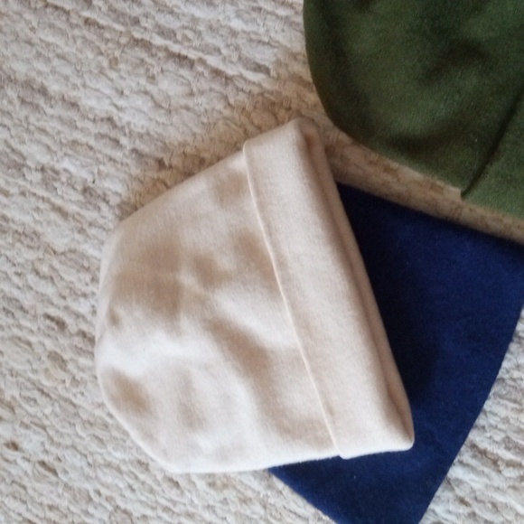 Toddler winter hats set of 3 like new condition navy cream bown - Picture 2 of 4